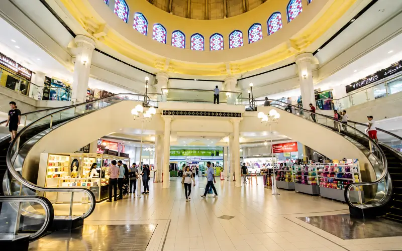 Madinat Zayed Shopping Centre Easy walking areas